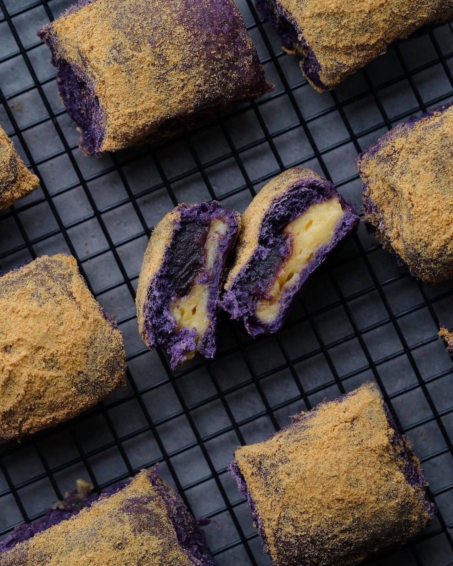 Regular Ube & Cheese Pandesal (Box of 12)